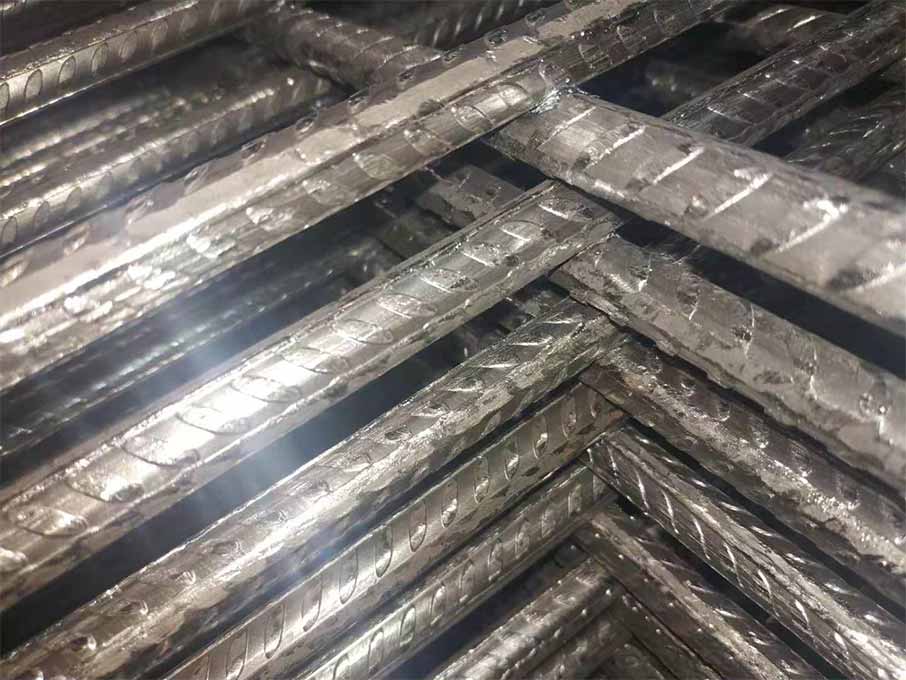 RL718 / RL818 / RL918 / RL1018 / RL1118 / RL1218 Rectangular reinforcement steel mesh